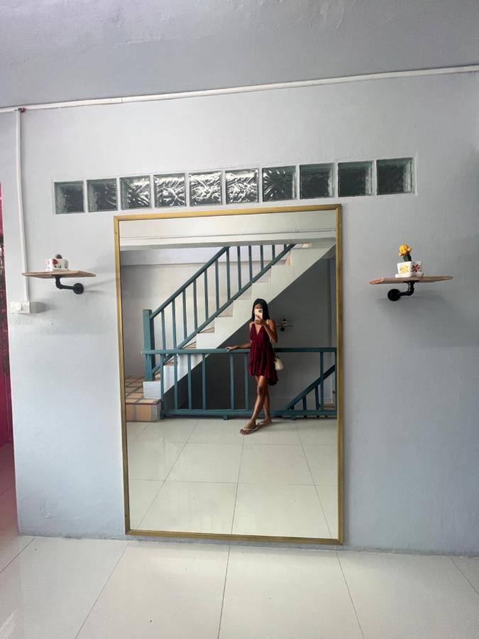 Arena Boutique Hotel Female Only Thong Sala Bagian luar foto